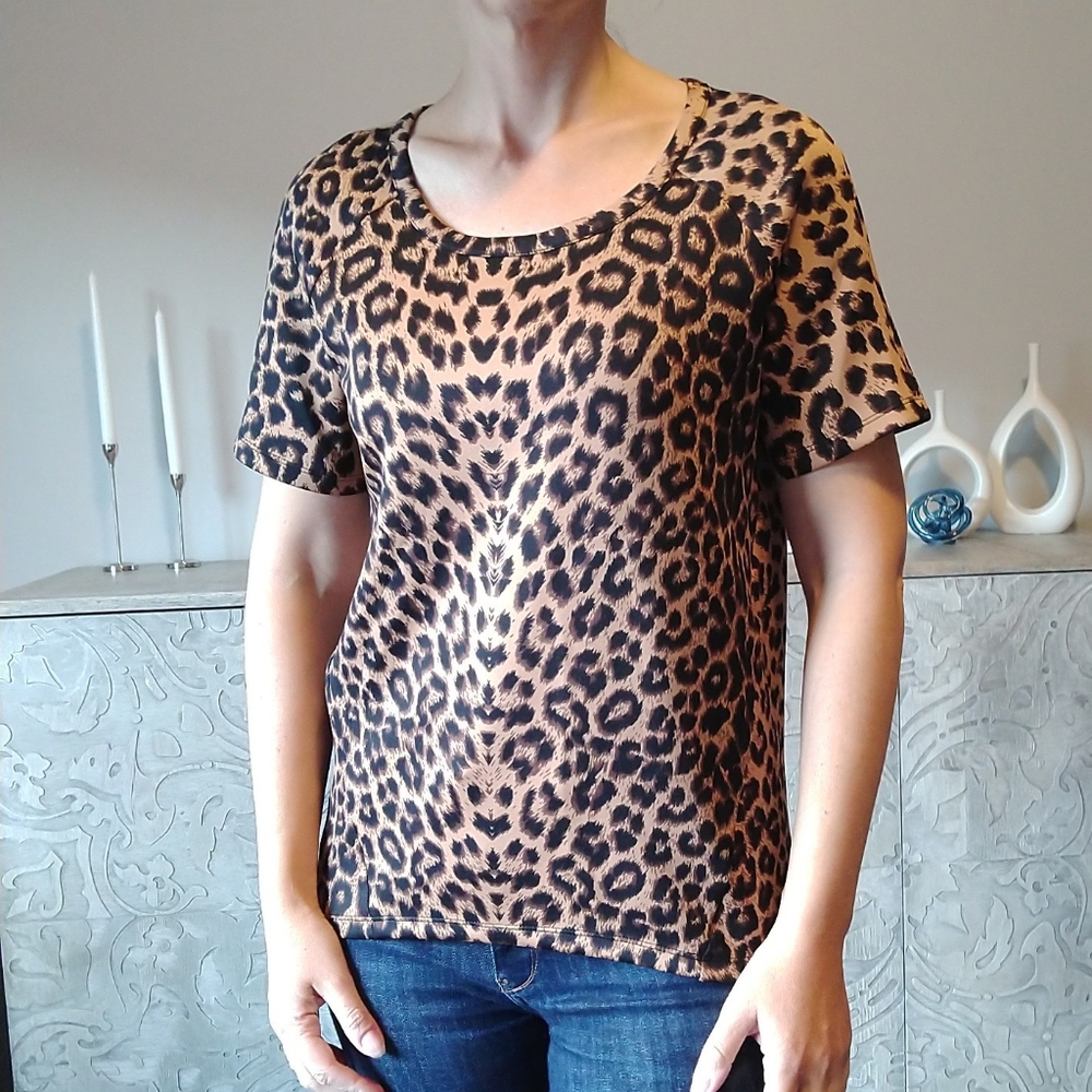 MURAL leopard print tee XS S (E11)
